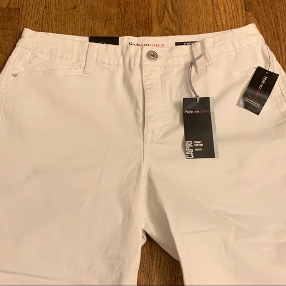 Style & Co. Pants - NWT Style & Company Capri ”white”